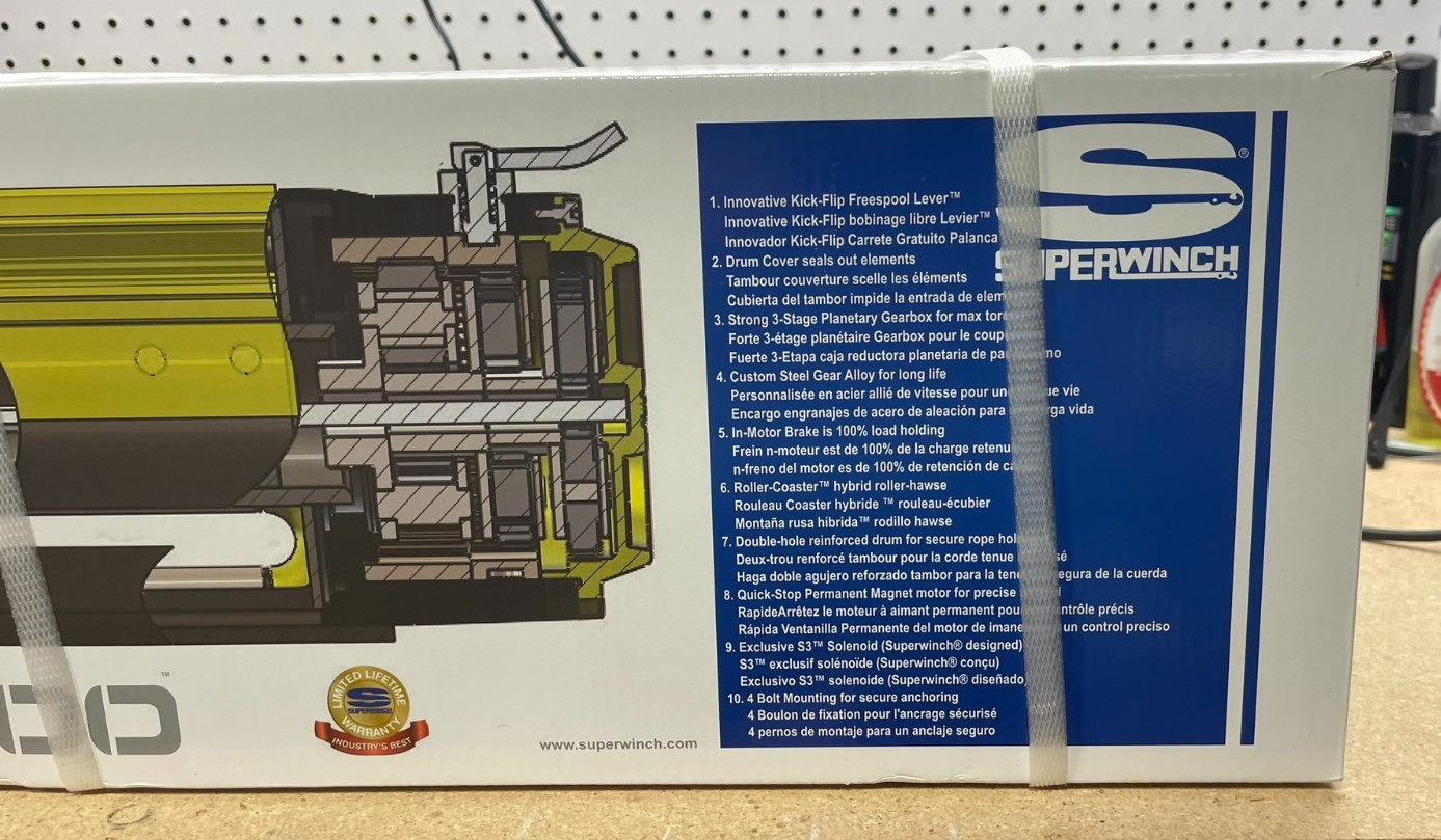 Superwinch S5500SR Winch 5500lbs 12V Synthetic Rope | 1455201