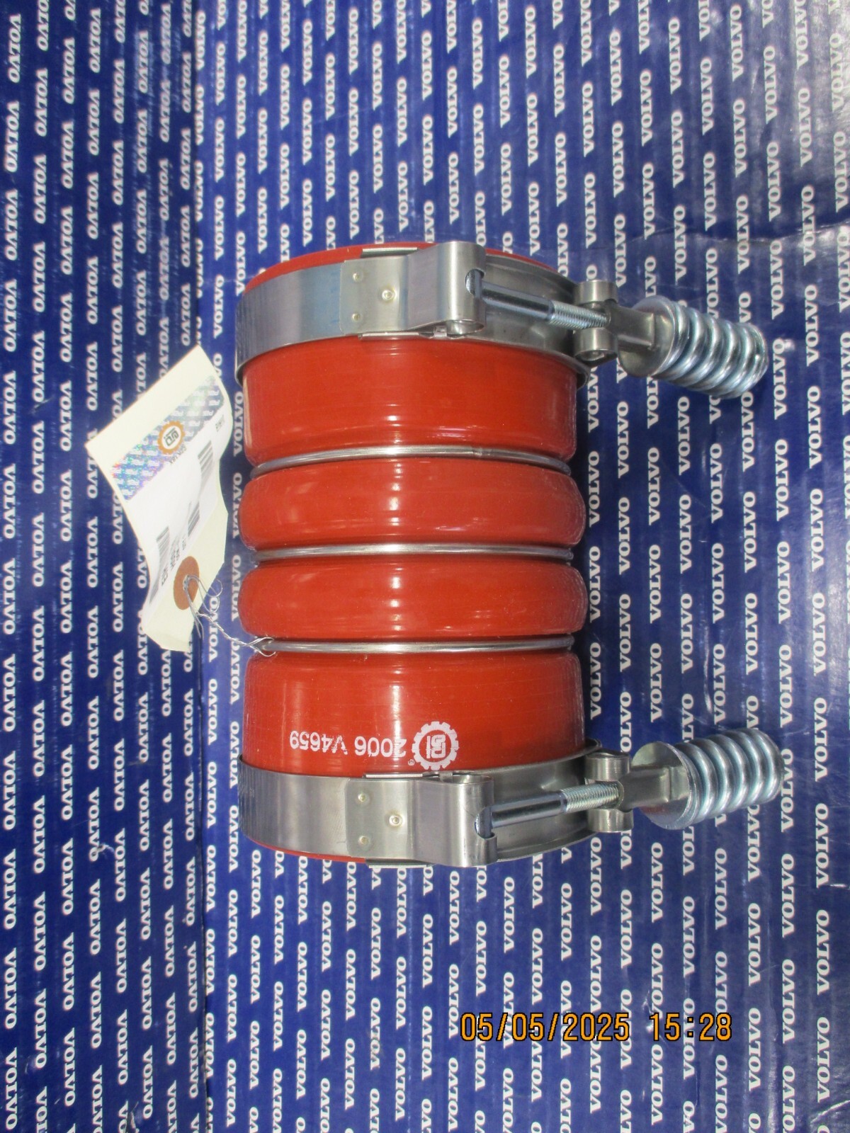 Genuine PAI Volvo D13 CHARGE AIR HOSE 20550690 and clamps 85137462 2ea.