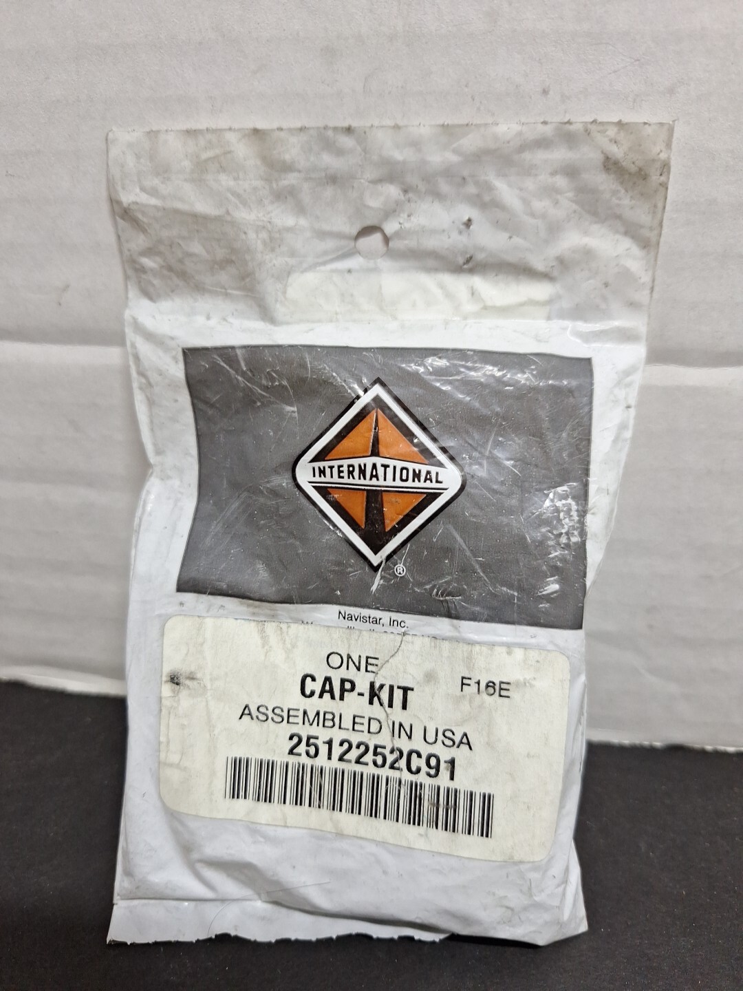 NOS International/Navistar 2512252C91 Surge Tank Cap Kit. Made In The USA