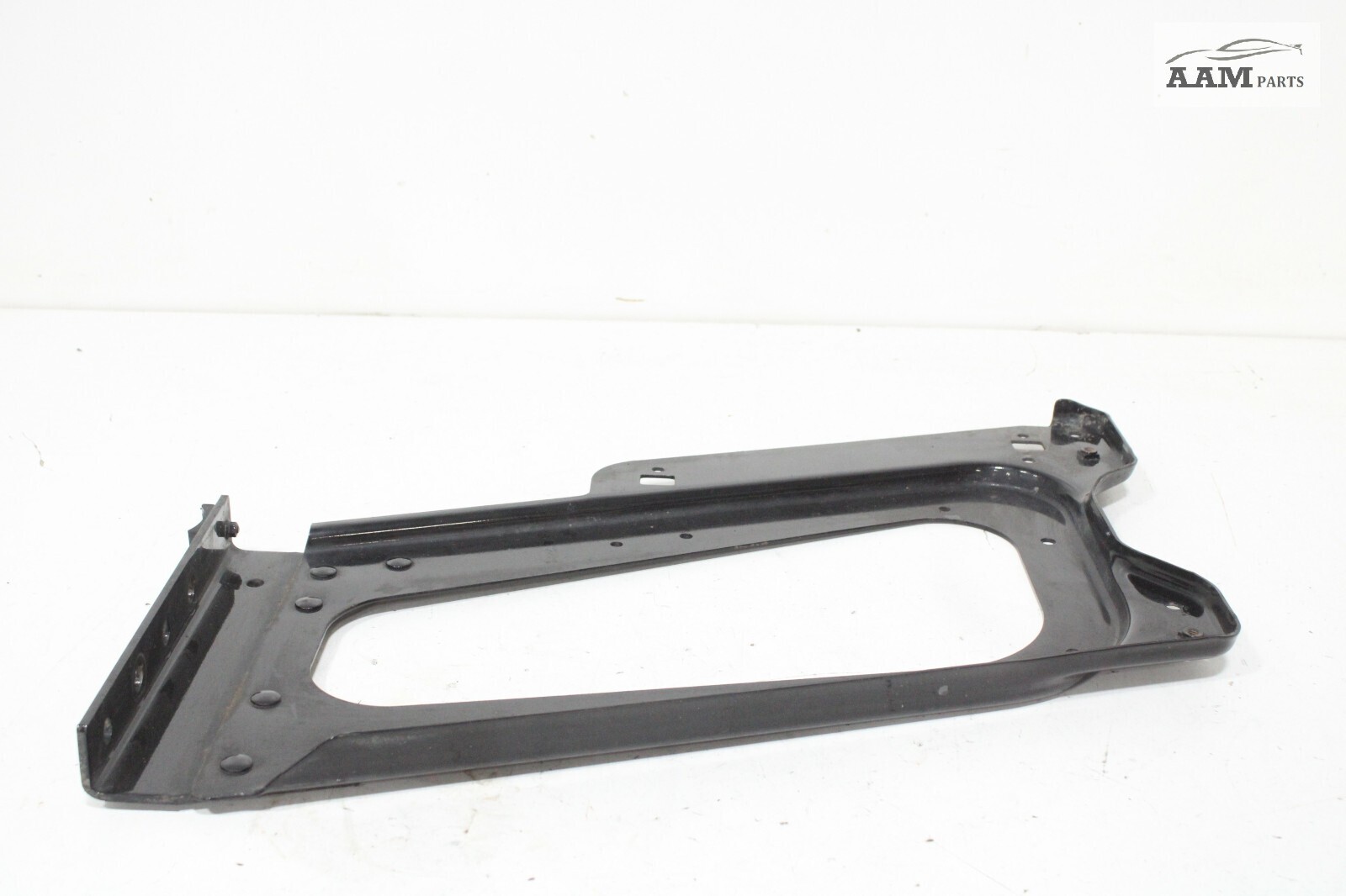 2018-2024 VOLVO VNL 860 FRONT LEFT DRIVER SIDE SUPPORT BRACKET OEM