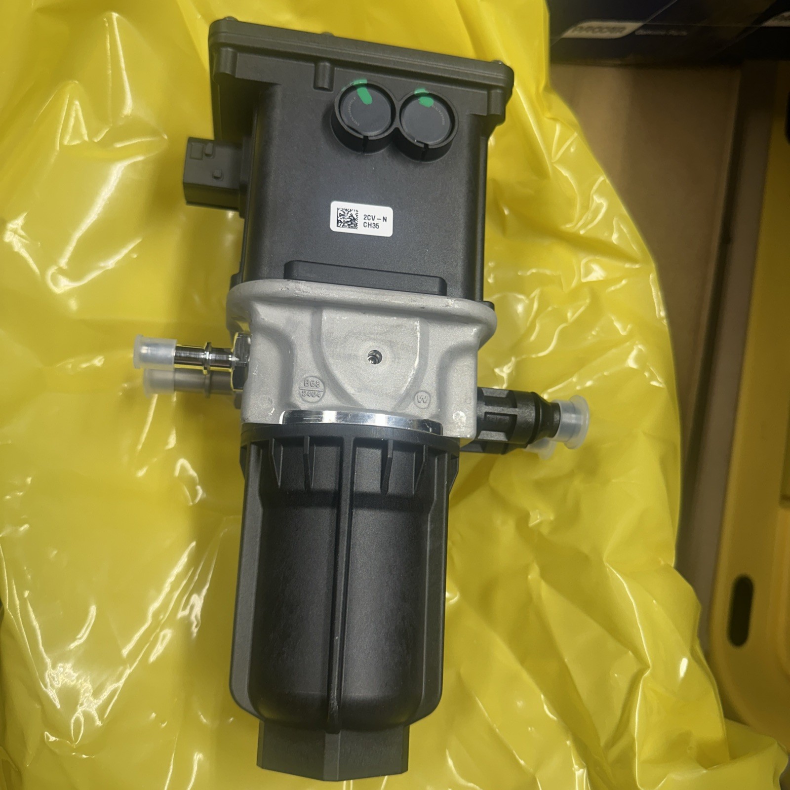 Genuine OEM Paccar 2208766PRX DEF Pump Kw Pb New 2208766