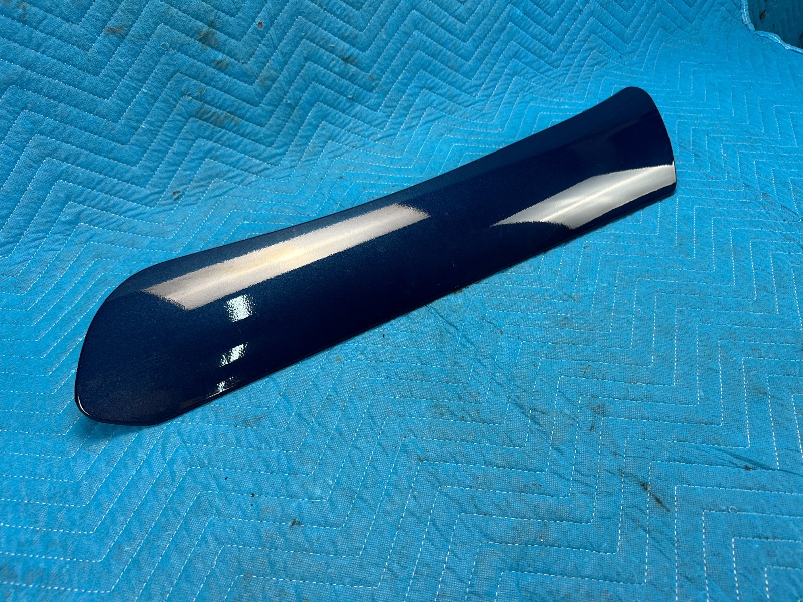 Kenworth T680 Fairing A Pillar Vane Passenger’s Side 2023 Blue OEM