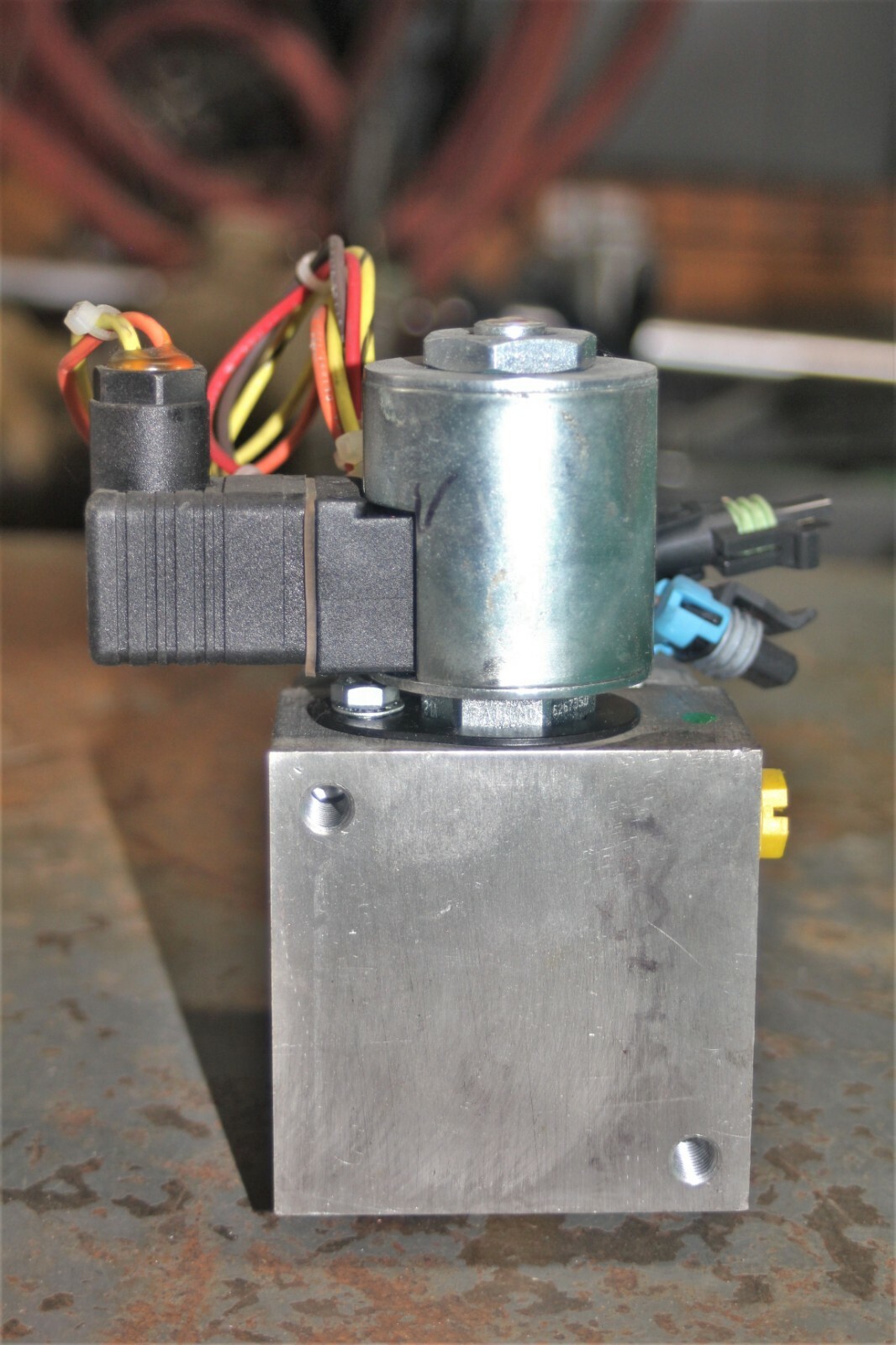 Sauer Danfoss Electric Control Fan Assy. 1090325