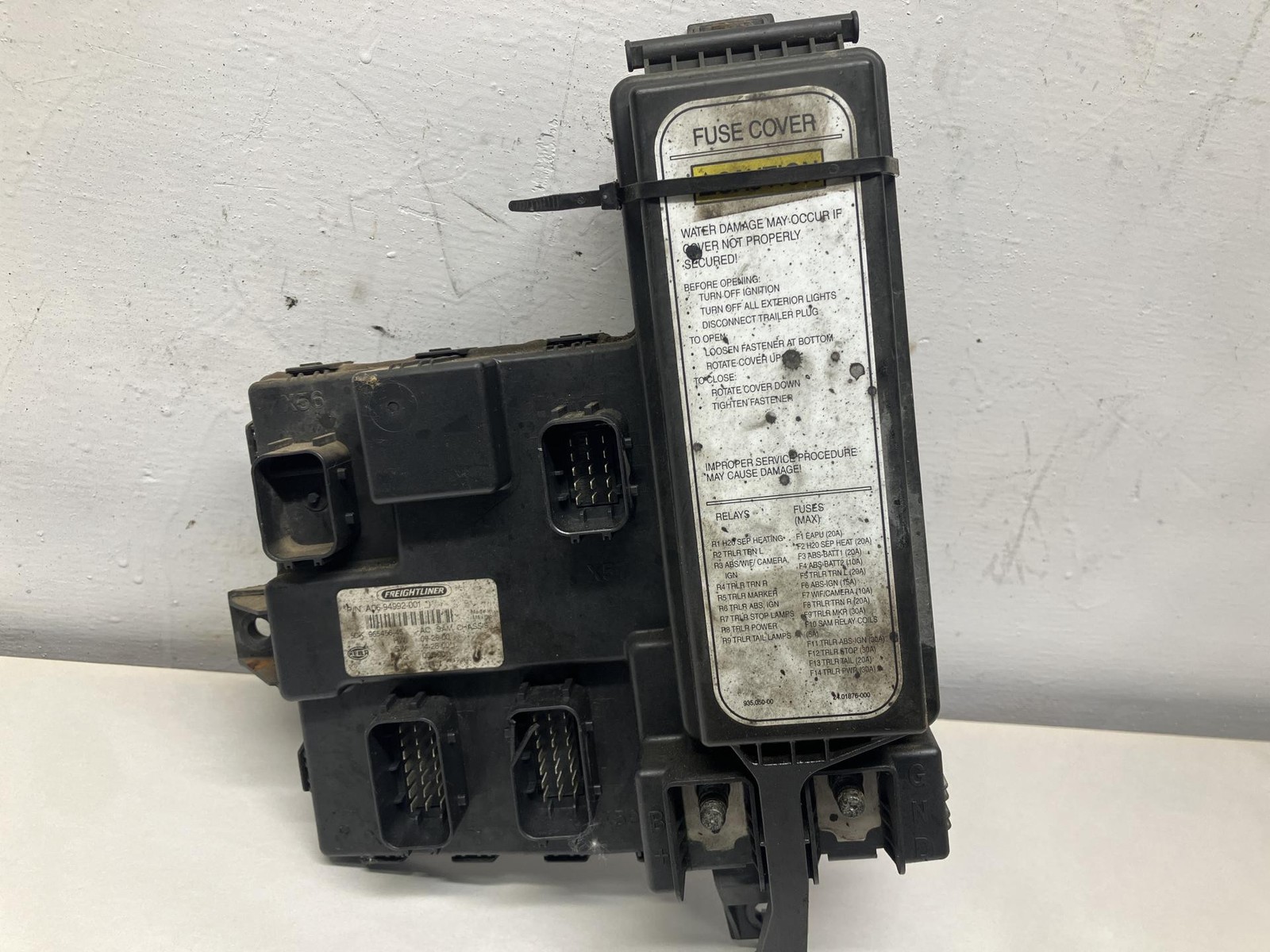 2008-2022 Freightliner CASCADIA Electronic Chassis Control Module – Used