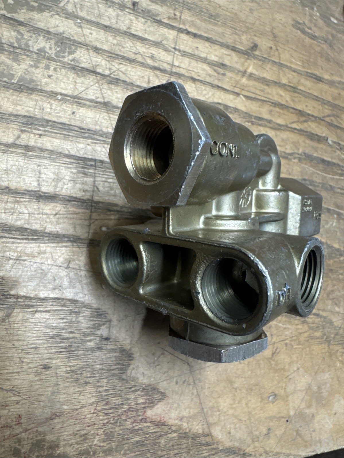 SEALCO 110500 Springbrake Priority Valve 3/8″ TEV Ports Genuine OEM 1J3936-G28