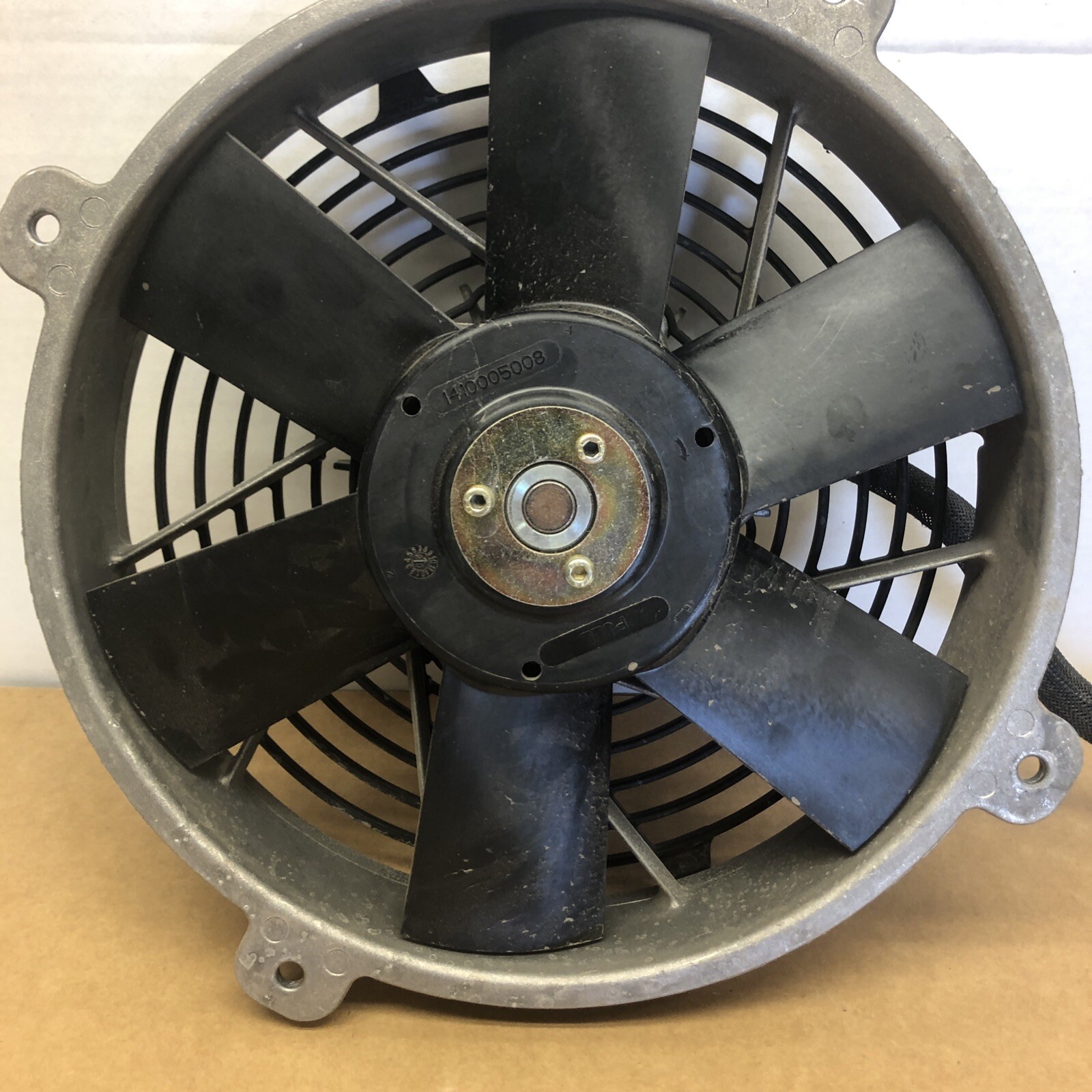 EMP 11 INCH FAN 12V “SMART FLOW” FIL11-12V-PULL-G-L E Pulled from EV prototype *