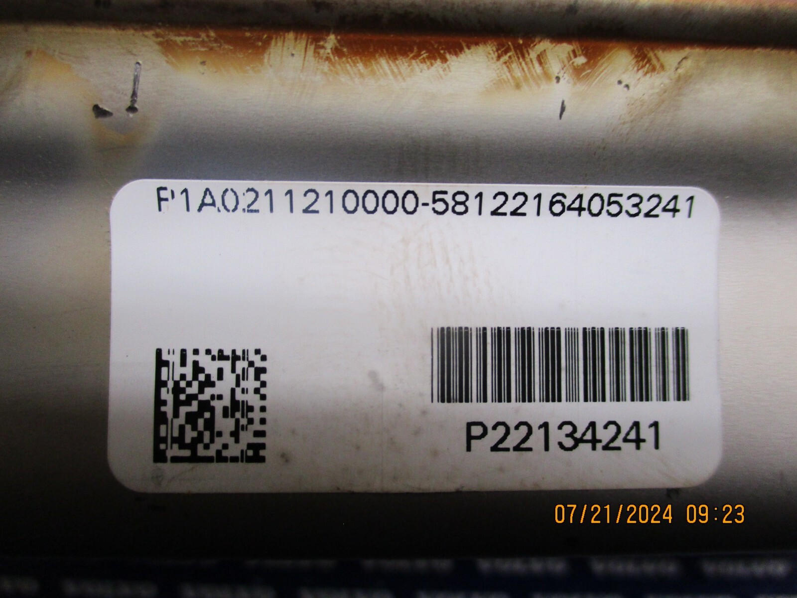 Genuine OEM Volvo D13 cooler 85136428 kit