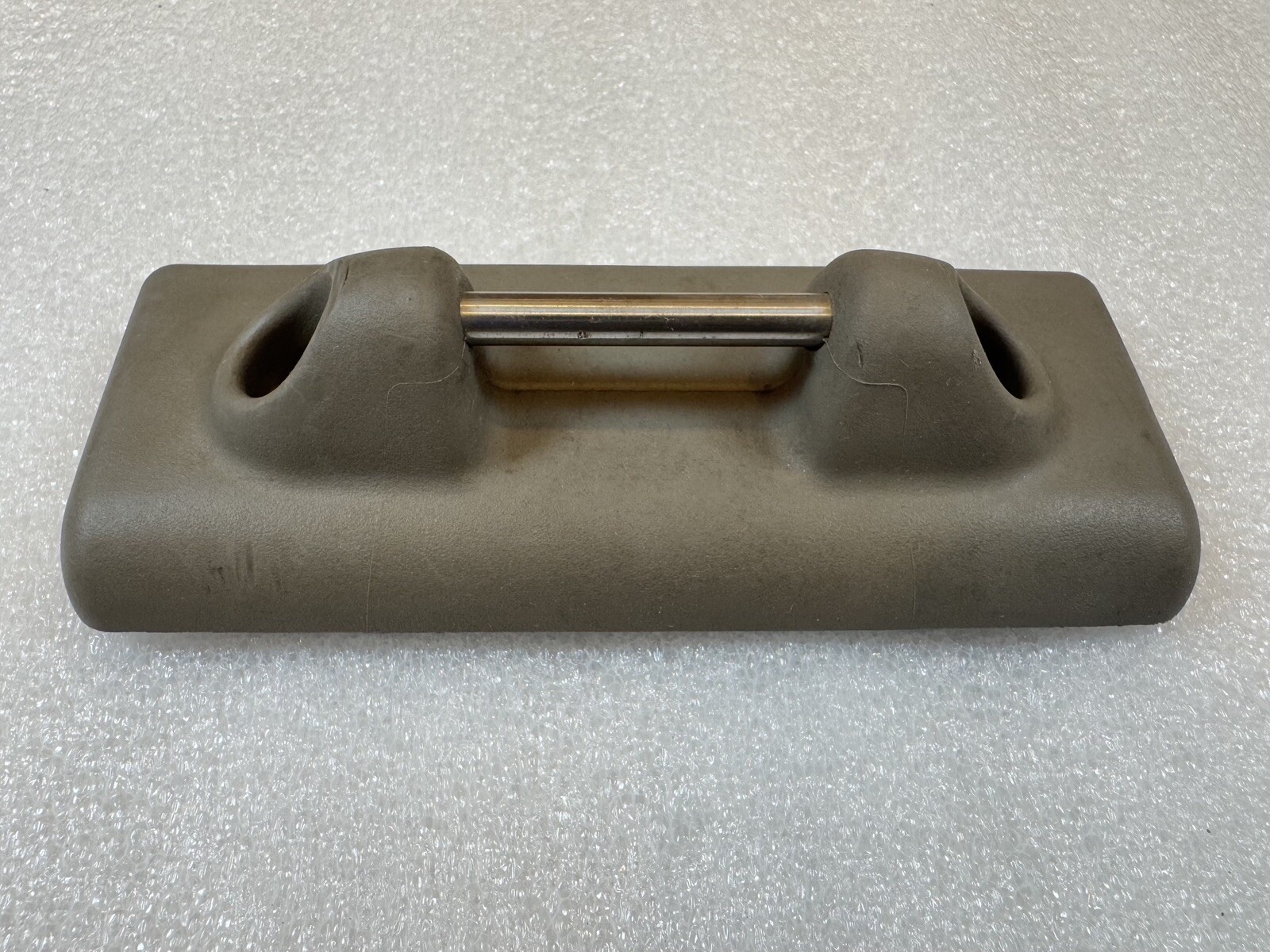 Used Freightliner Upper Bunk Latch Striker – P/N A18-57445-000