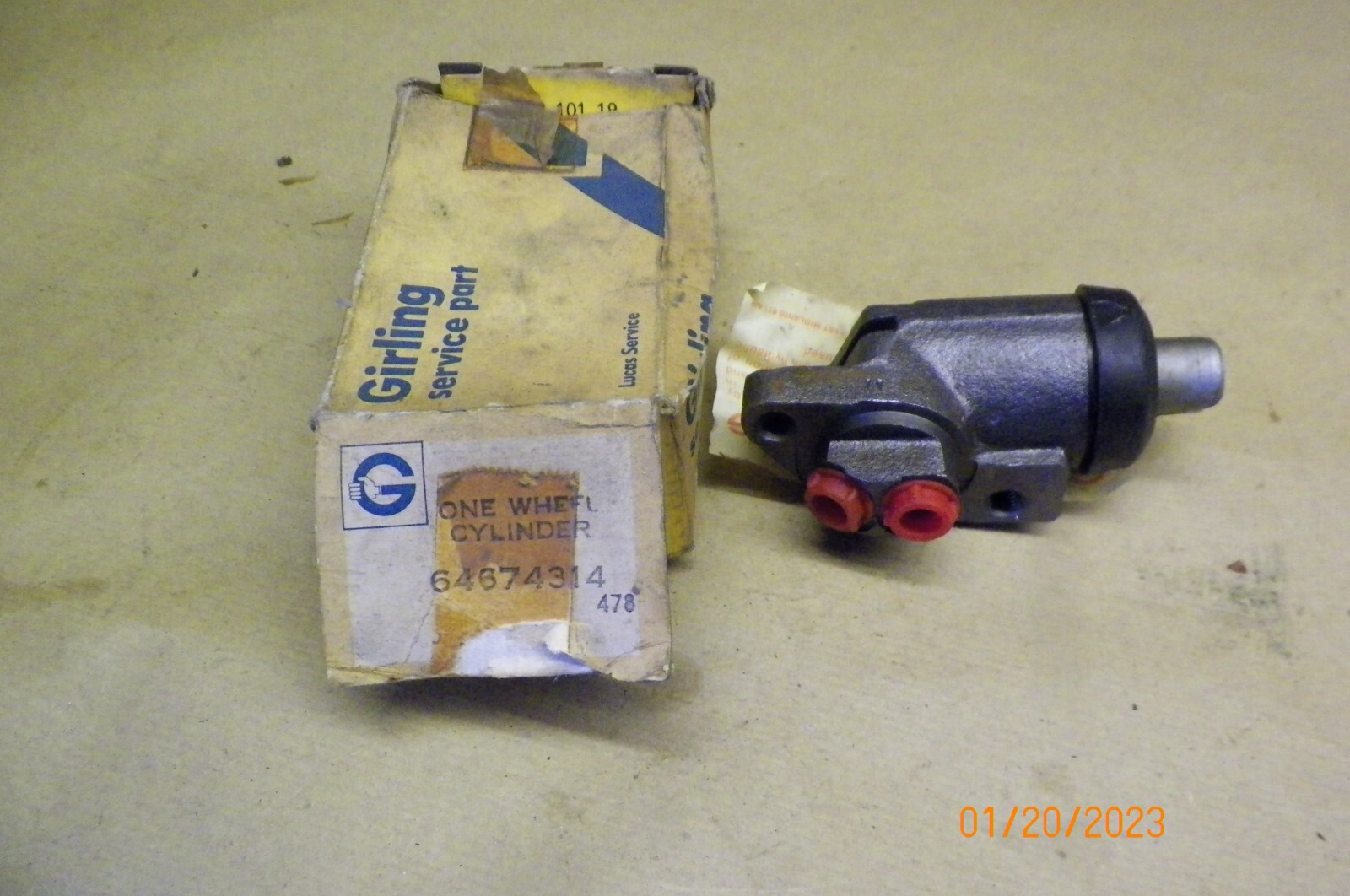 Girling RH rear brake cylinder Leyland Redline Austin Morris KGK 40 LDM 30