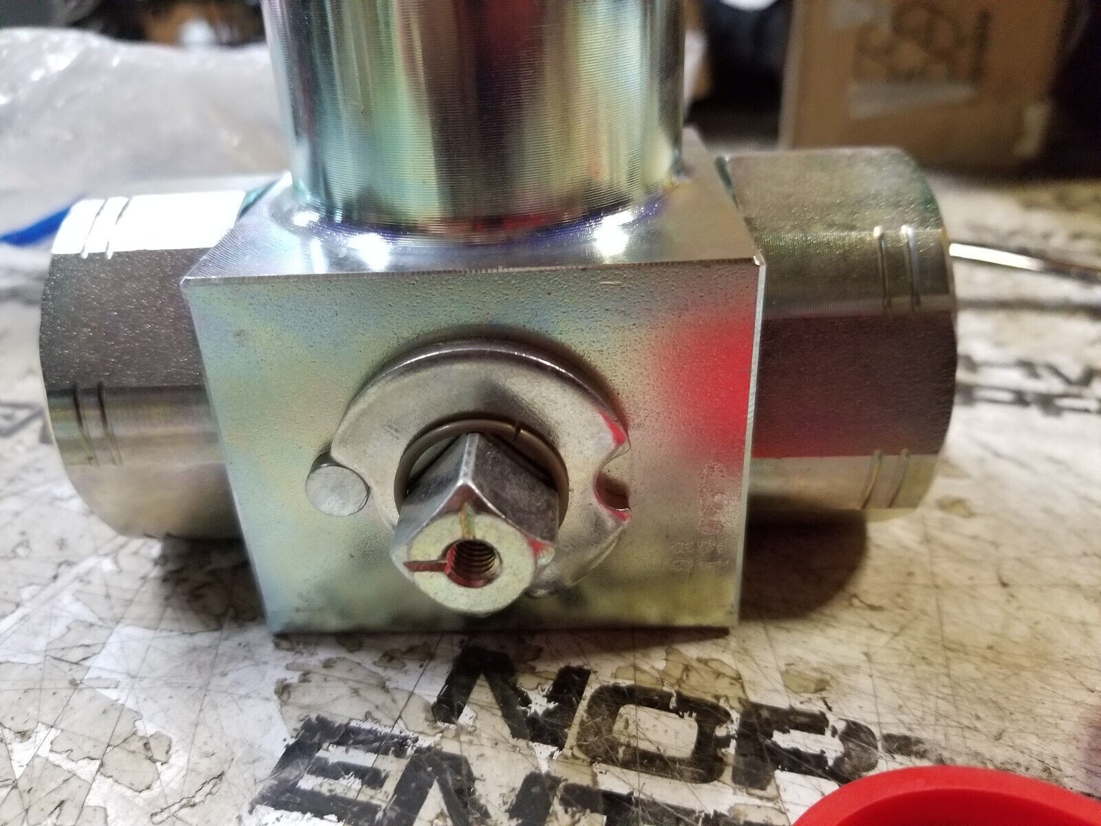 GE3L SAE20R DN25 1111AB 5075PSI : Gemels Ball Valve, 3-Way, 5075psi, 320184379