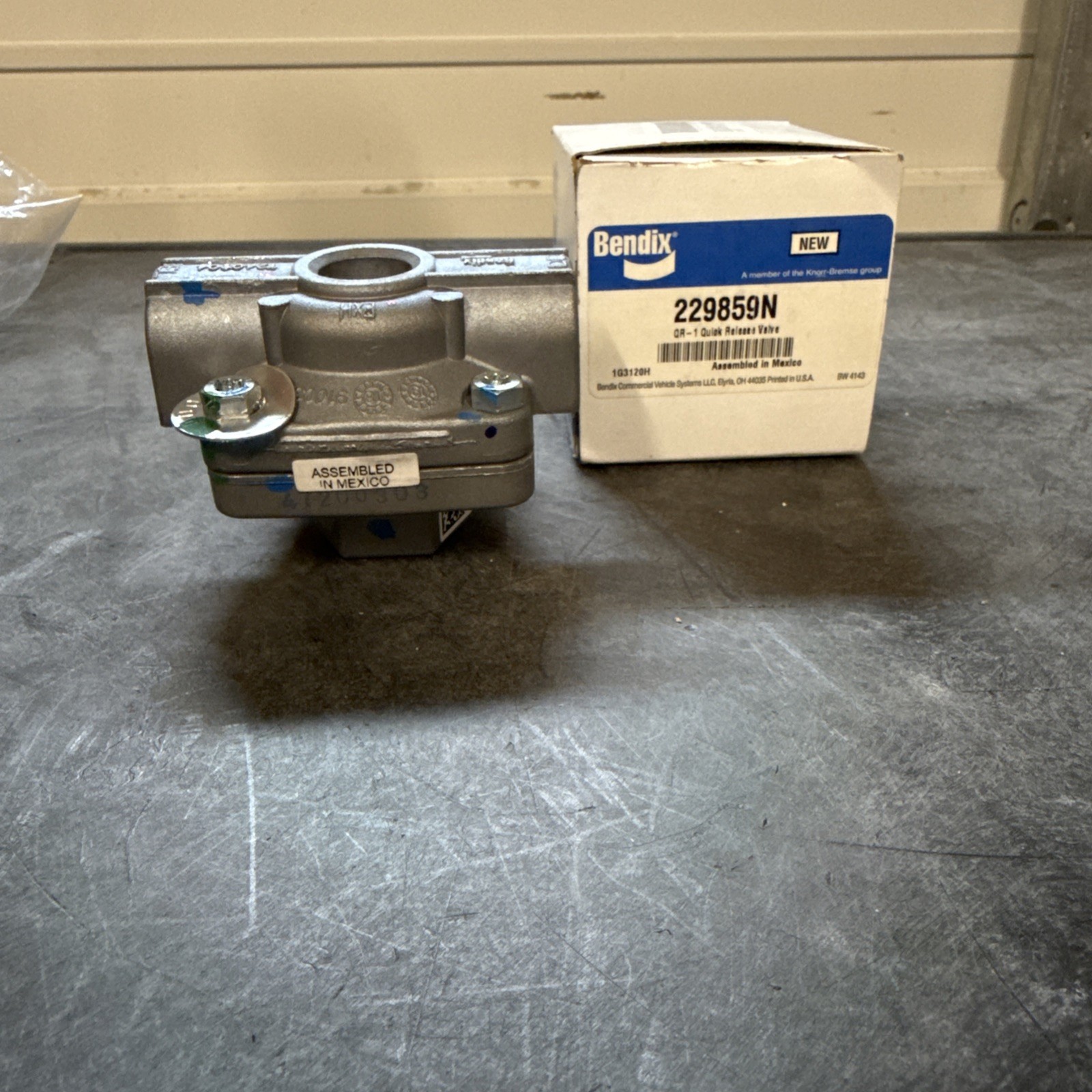 BENDIX QR-1 BRAKE QUICK RELEASE VALVE – 229859N – New In Package