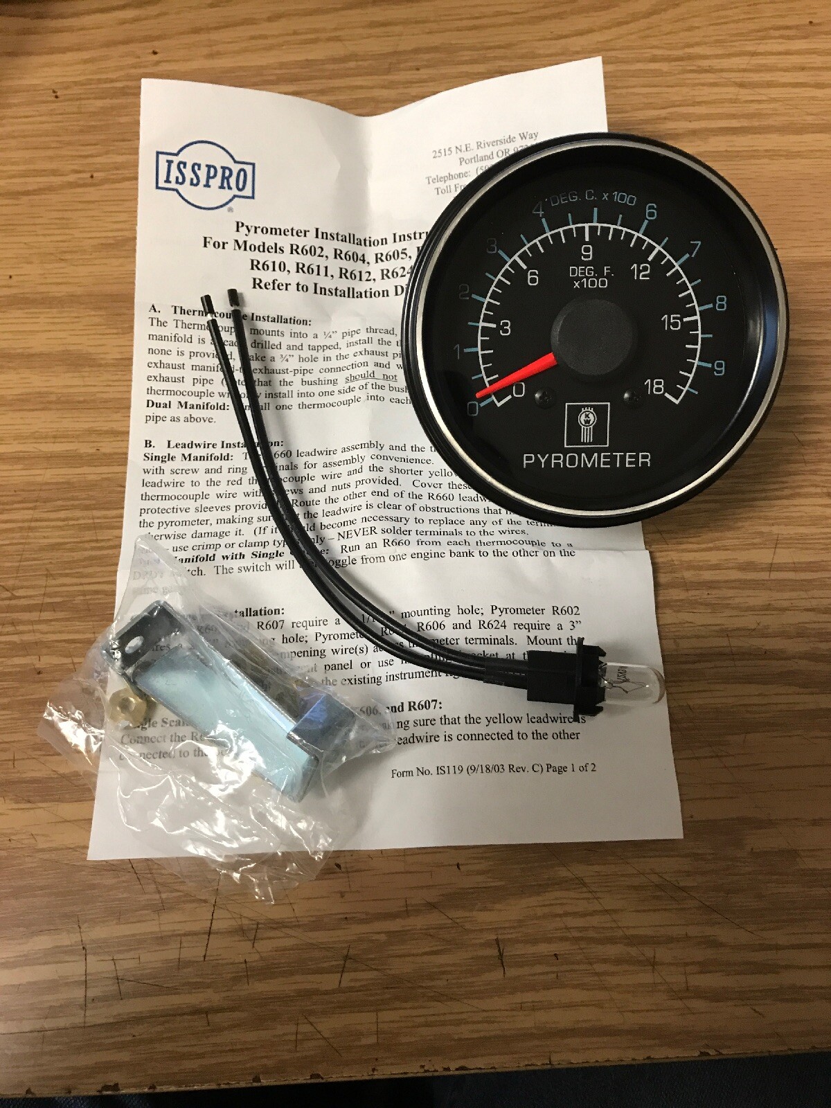 NEW PACCAR OEM KENWORTH W900B 3″ PYROMETER GAUGE 0 – 1800°F w/ LOGO ~ K152-317