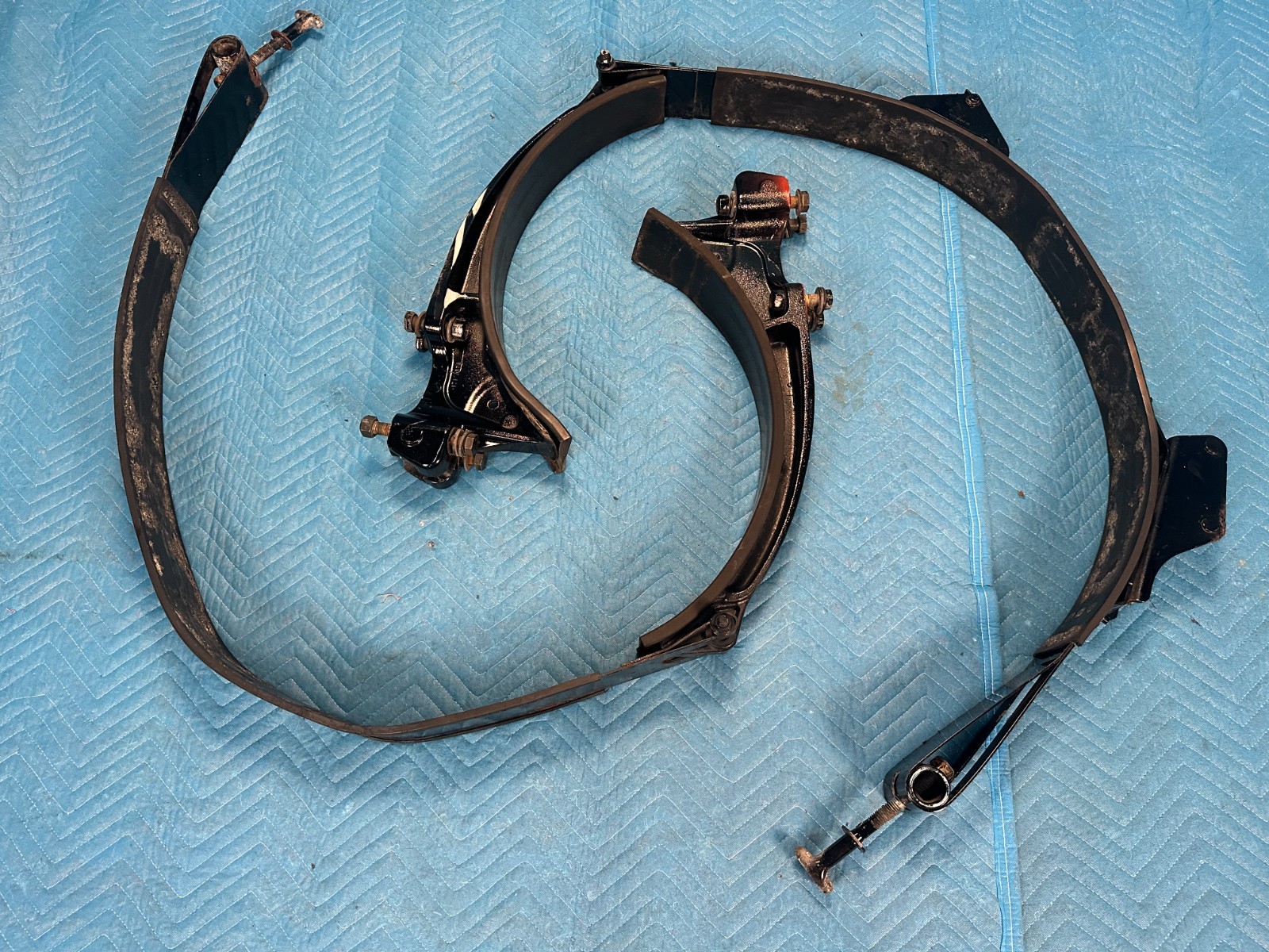 Freightliner Cascadia 126 Fuel Tank Hanger Bracket w/Strap Driver 2pc Set 20 OEM