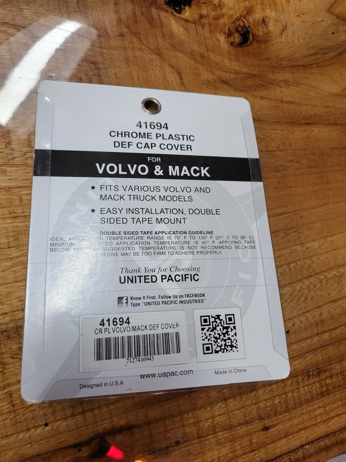def tank cap chrome plastic stick-on cover all Mack and Volvo trucks 41694 new