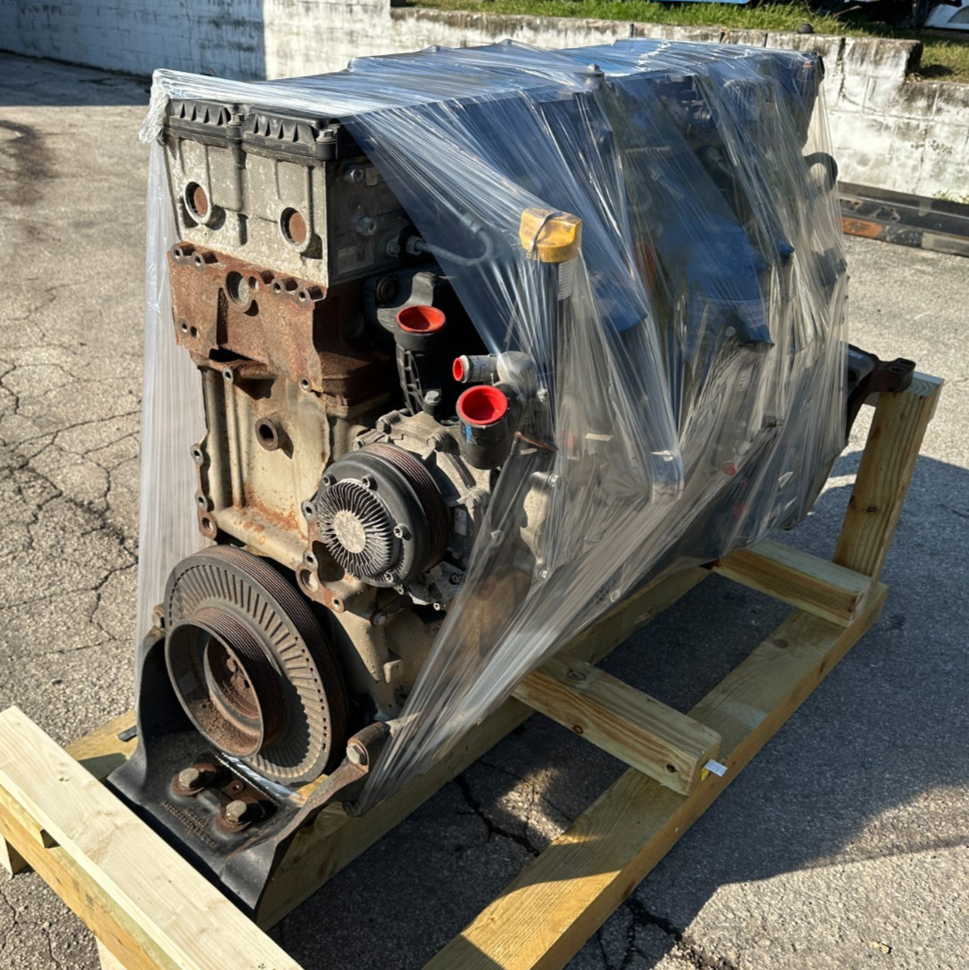 Freightliner Cascadia 126 DD15 Engine 14.8L 505HP 2020 OEM