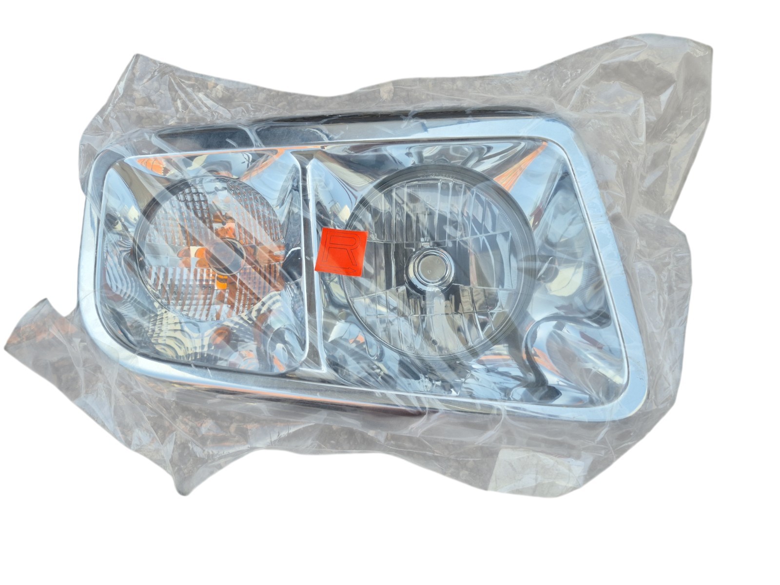 FREIGHTLINER A06-88572-009 Headlight – Right Hand, Chrome Plated, Polycarbonate