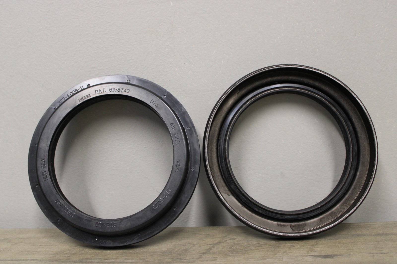 2 QTY 373-0223 STEMCO WHEEL HUB SEALS