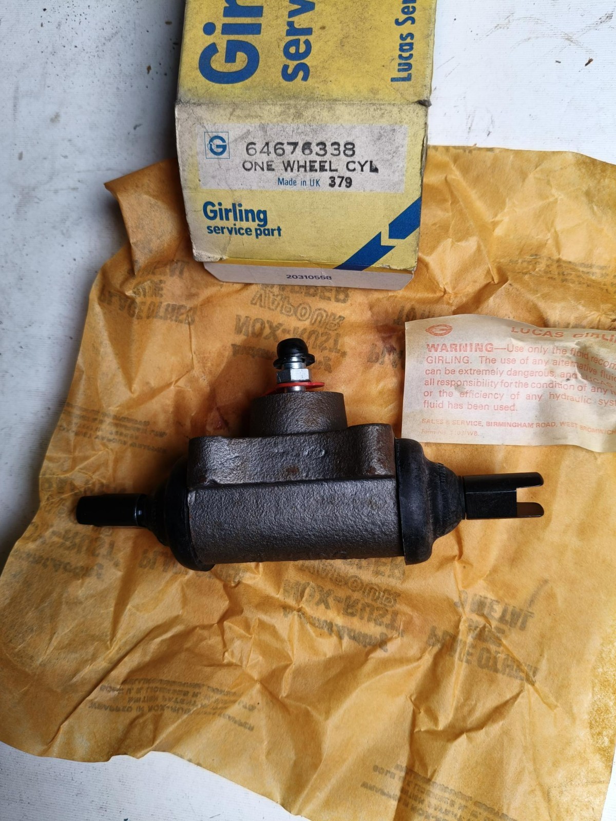 Girling rear brake cylinder 64676338 Bedford K Redline Terrier Ford D200 1965-