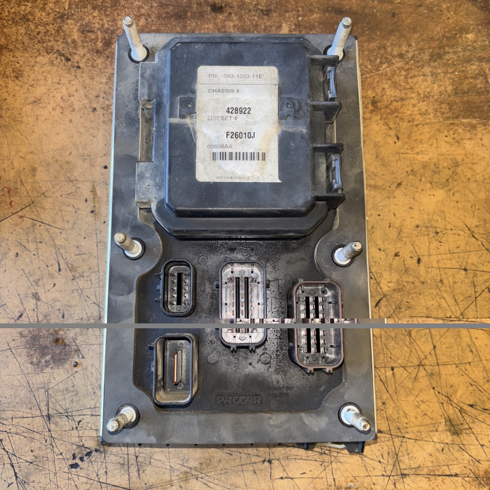 KENWORTH Paccar FUSE-ASSEMBLY CAB PDC NGP P27-1147-0200
