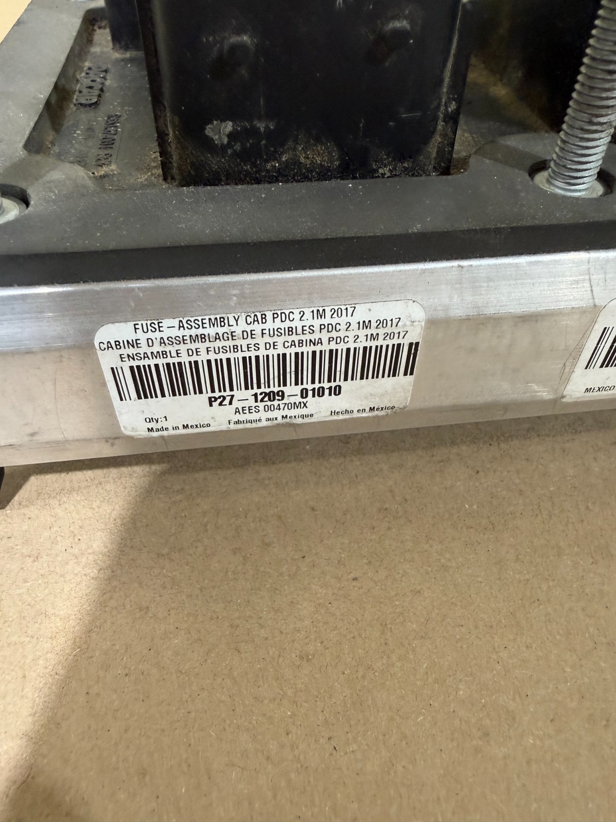 Genuine OEM Paccar P27-1209-01010 Cab PDC 2.1M Fuse Panel Assembly for Parts Onl