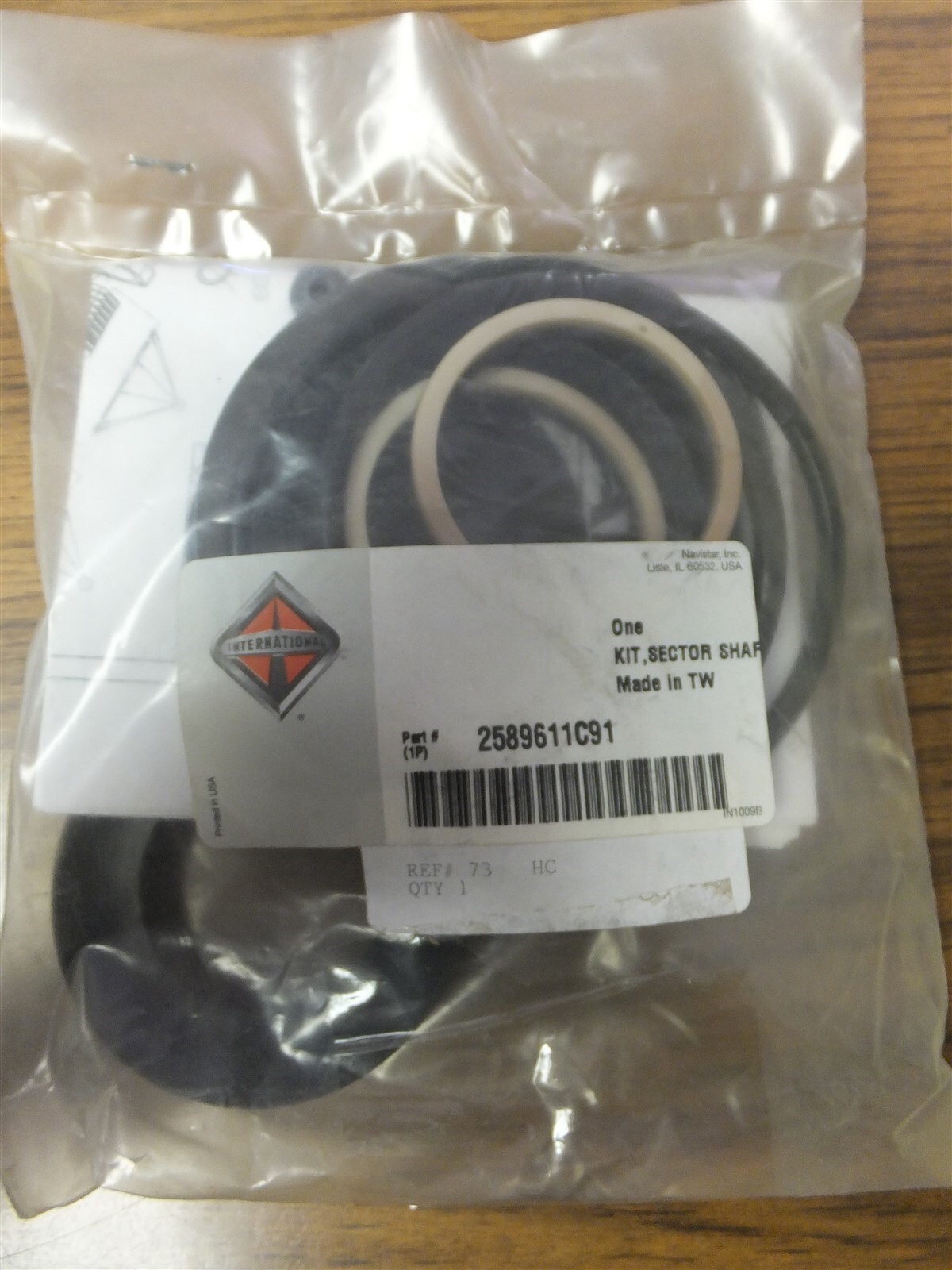2589611C91 INTERNATIONAL STEERING GEAR SECTOR SHAFT SEAL KIT SHEPPARD 5546251