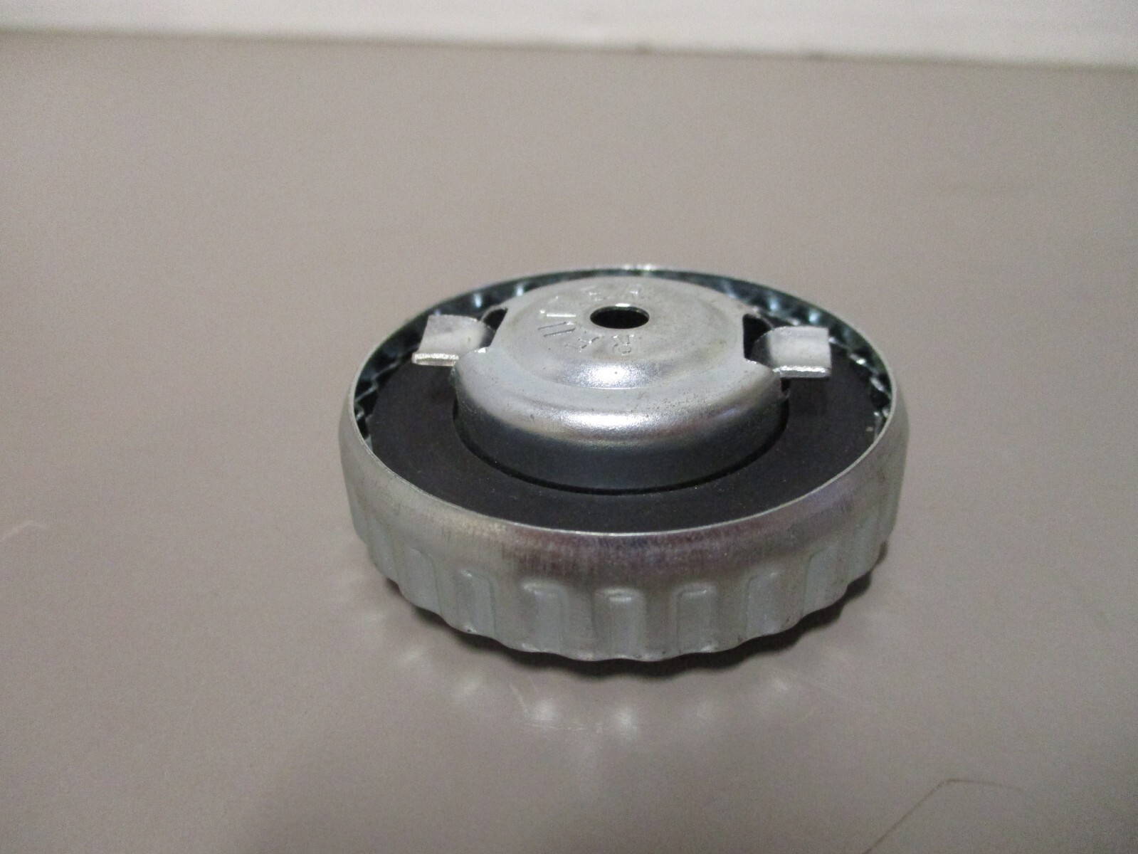 Oil Fill Cap for Voith Transmissions 2″ OD x 1-1/8″ Center