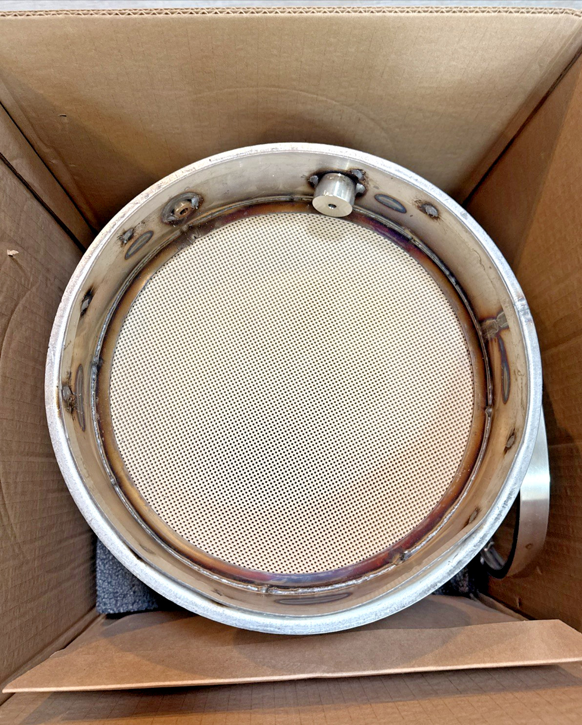 Roadwarrior C0062-SA Direct Fit Replacement Diesel Particulate Filte for Cummins
