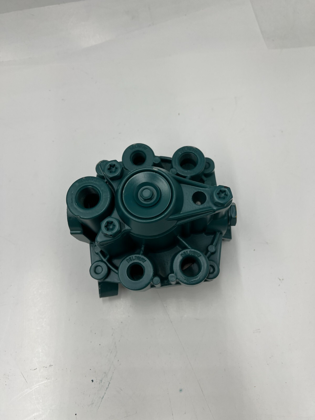 Haldex 281865X Emergency Relay Valve Supply 1 @ 3/8″ , 1 @ 3/4″ Replacement