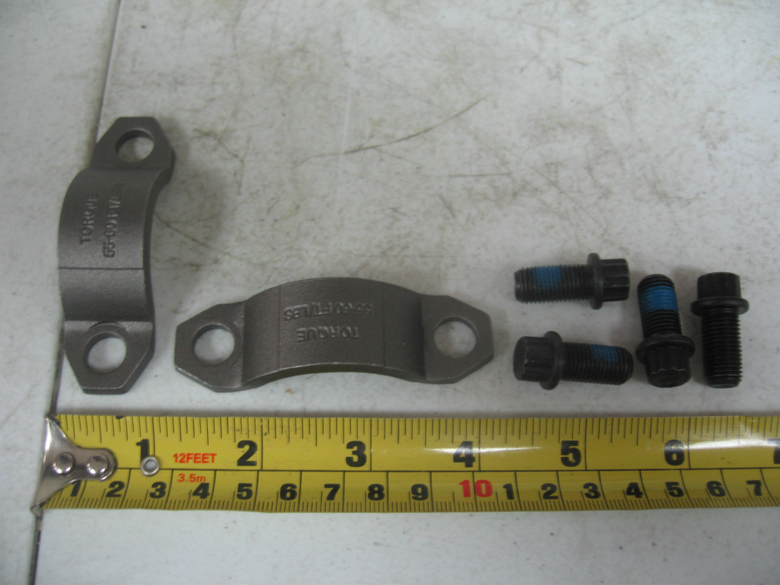 U-Joint Strap Kit for SPL90X®. S&S# S-D756 Ref# Dana Spicer 90-70-28X 1685128C91