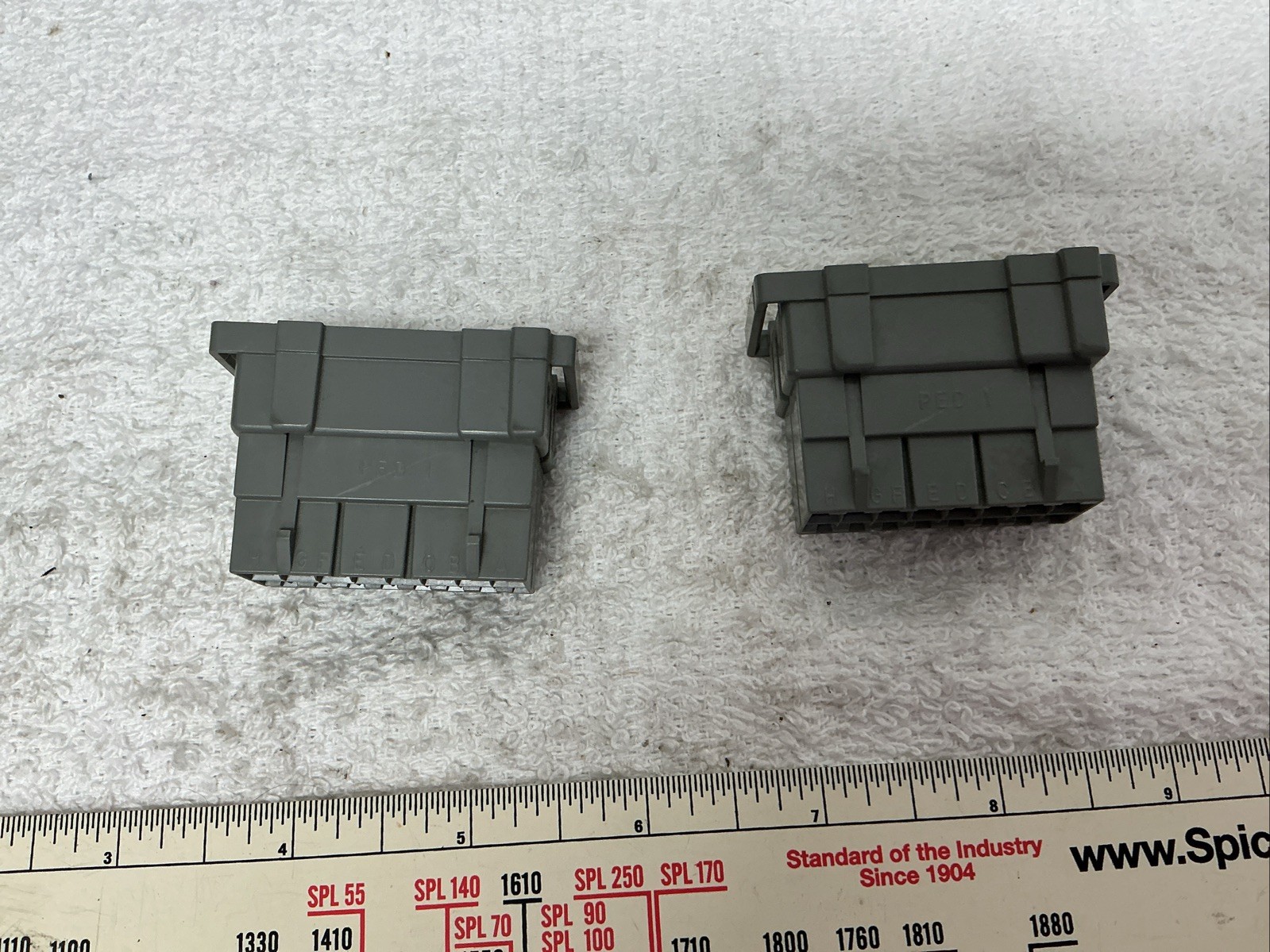 Fits Mack 967AM28 Connector