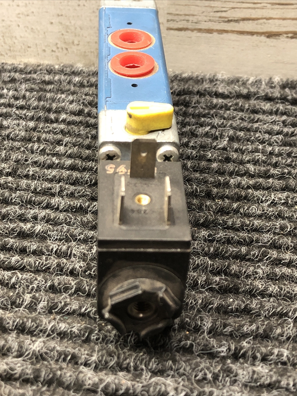 REX ROTH 5420690420 – HYDRAULIC SOLENOID PILOT VALVE P28601