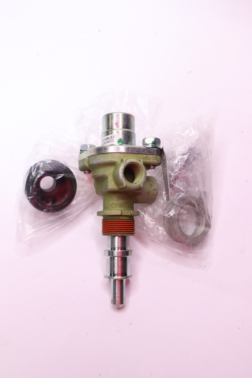 Push/Pull Control Valve Kit UNEF-2A 1/4″-18 NPT x 3-7/8″-20 107460