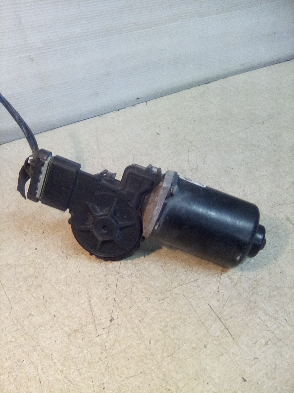 Freightliner Cascadia Trico 91498-288 Windshield Wiper Motor