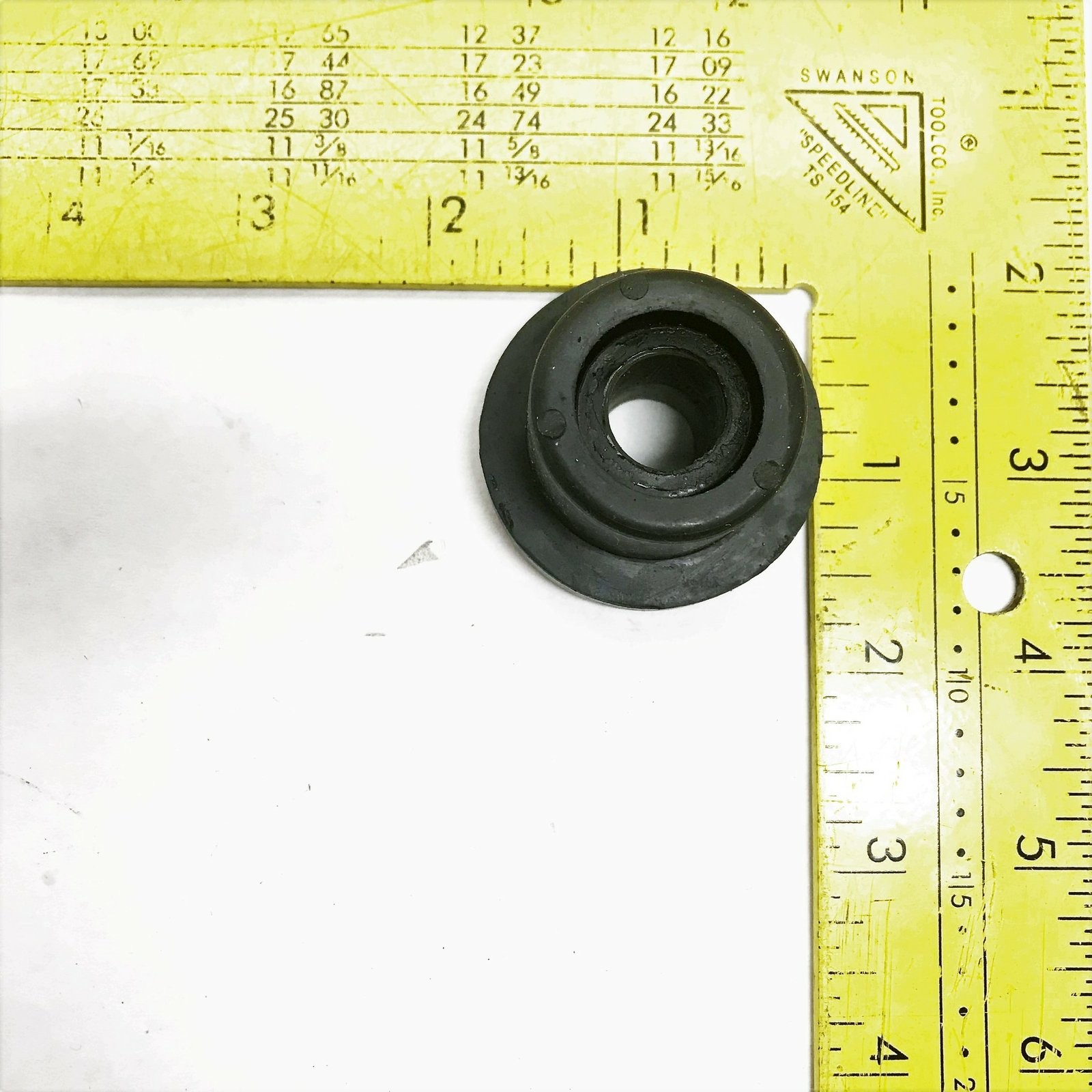 New Flyer Rubber Mount 8110071 [Lot of 4] NOS