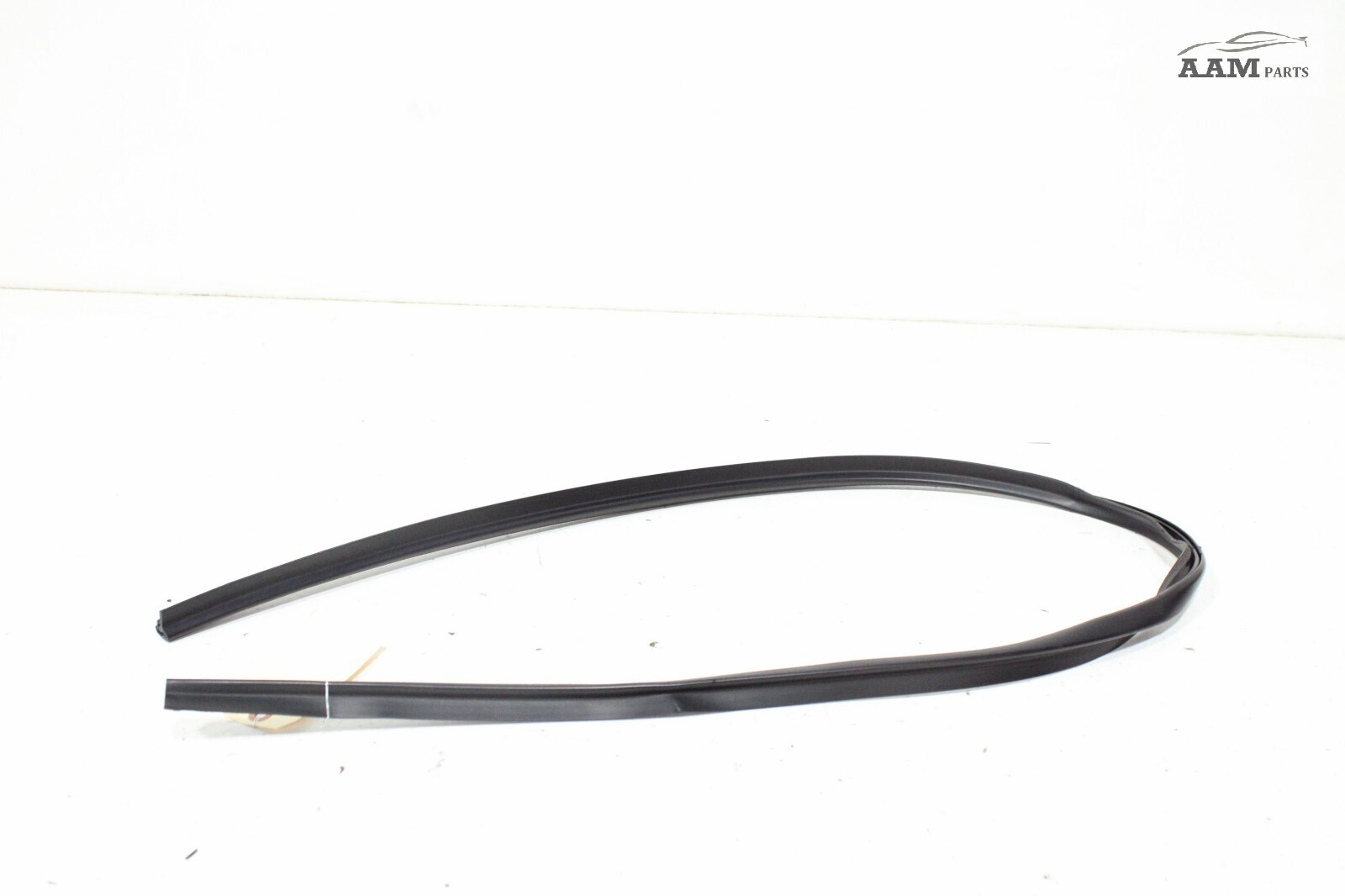 2018-2024 FREIGHTLINER CASCADIA FRONT RIGHT SIDE WEATHERSTRIP SEAL RUBBER OEM