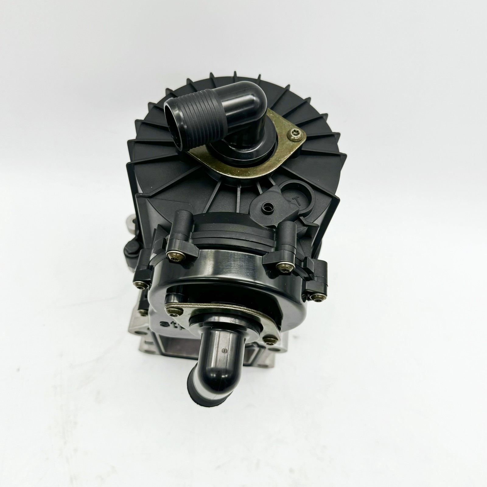 Oil Crankcase Ventilation Separator 21122541 For Volvo D13 MP8 Truck 20499419