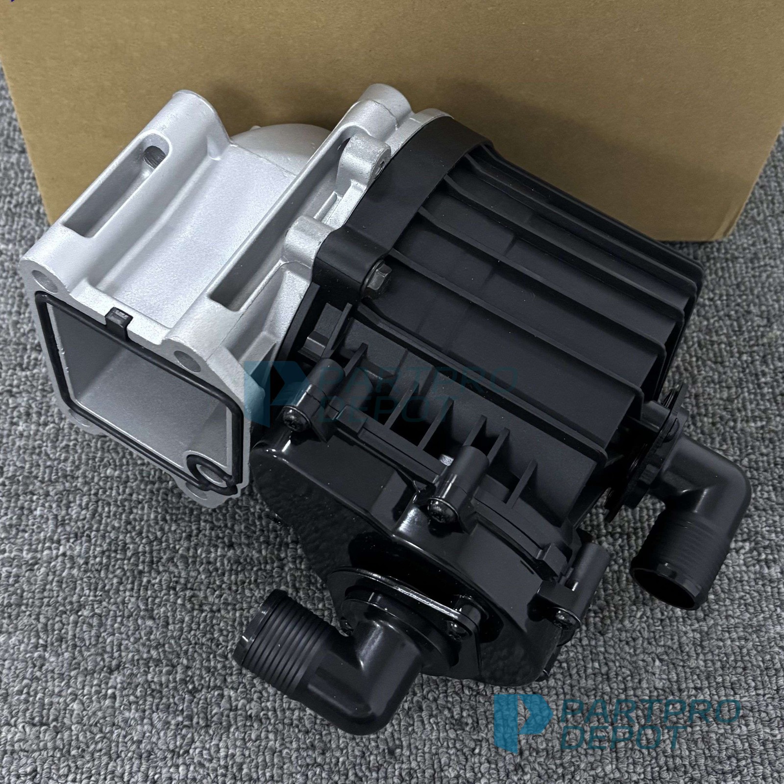New Oil Crankcase Ventilation Separator Fit For 21122541 20499419 Volvo D13 MP8