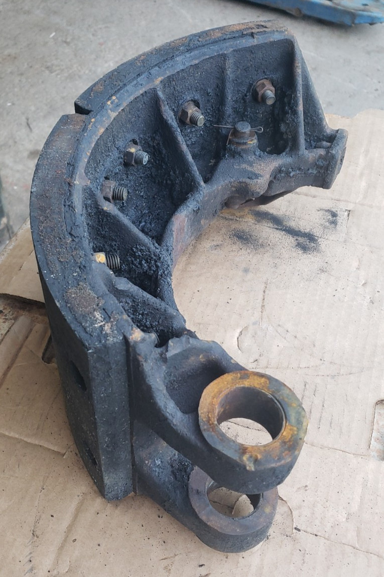 Mack 2QD4143 Rear Cast Iron Brake Shoe, 50-58k, Obsolete
