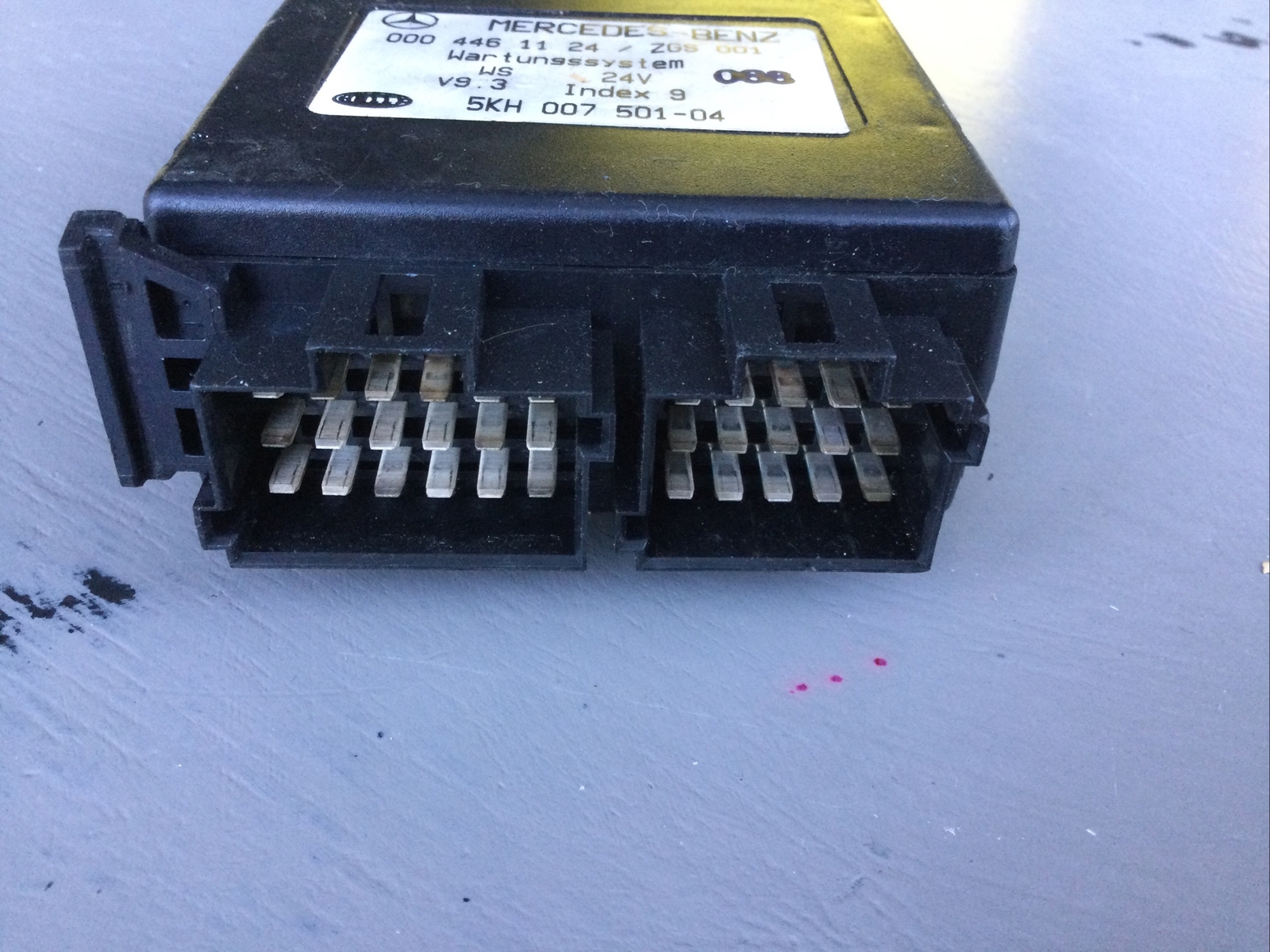 Mercedes Benz Electronic Control Module 0004461124 / ZGS 001 Uk Seller