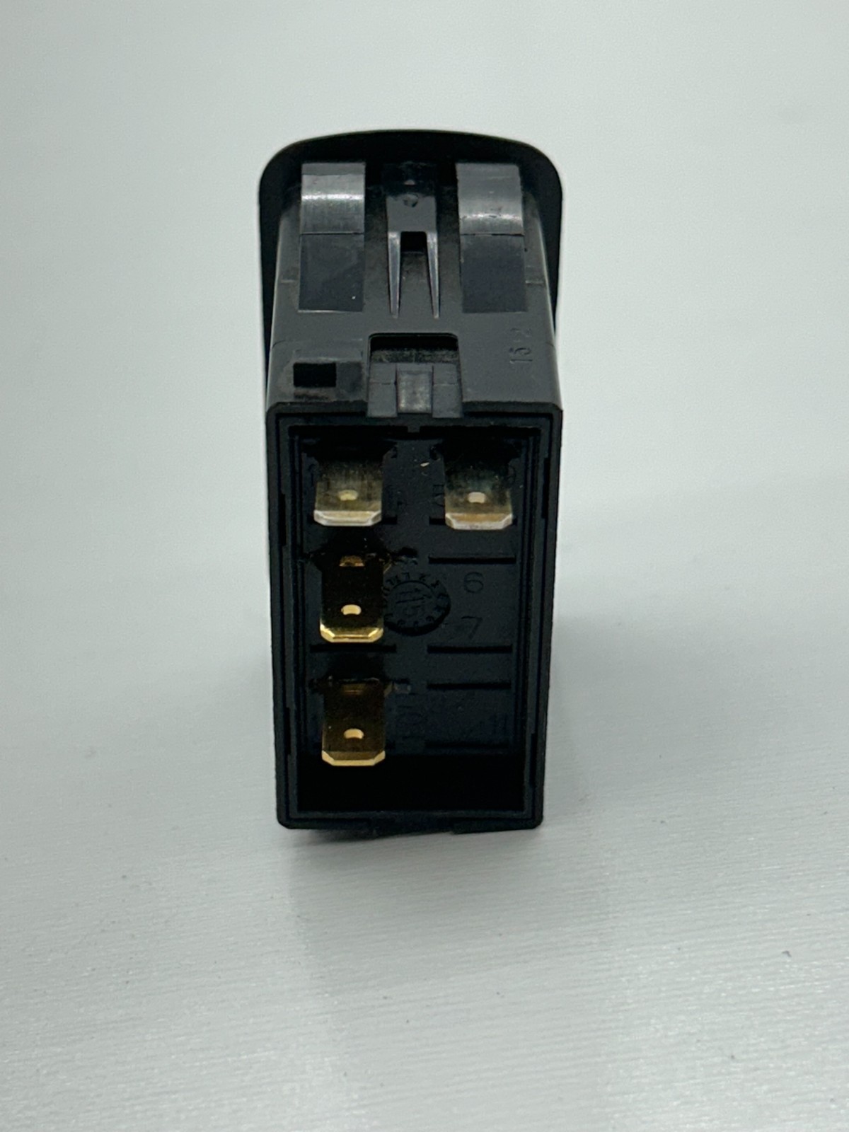 Speed Control Switch Mack White 82279642 1MR4341AM9