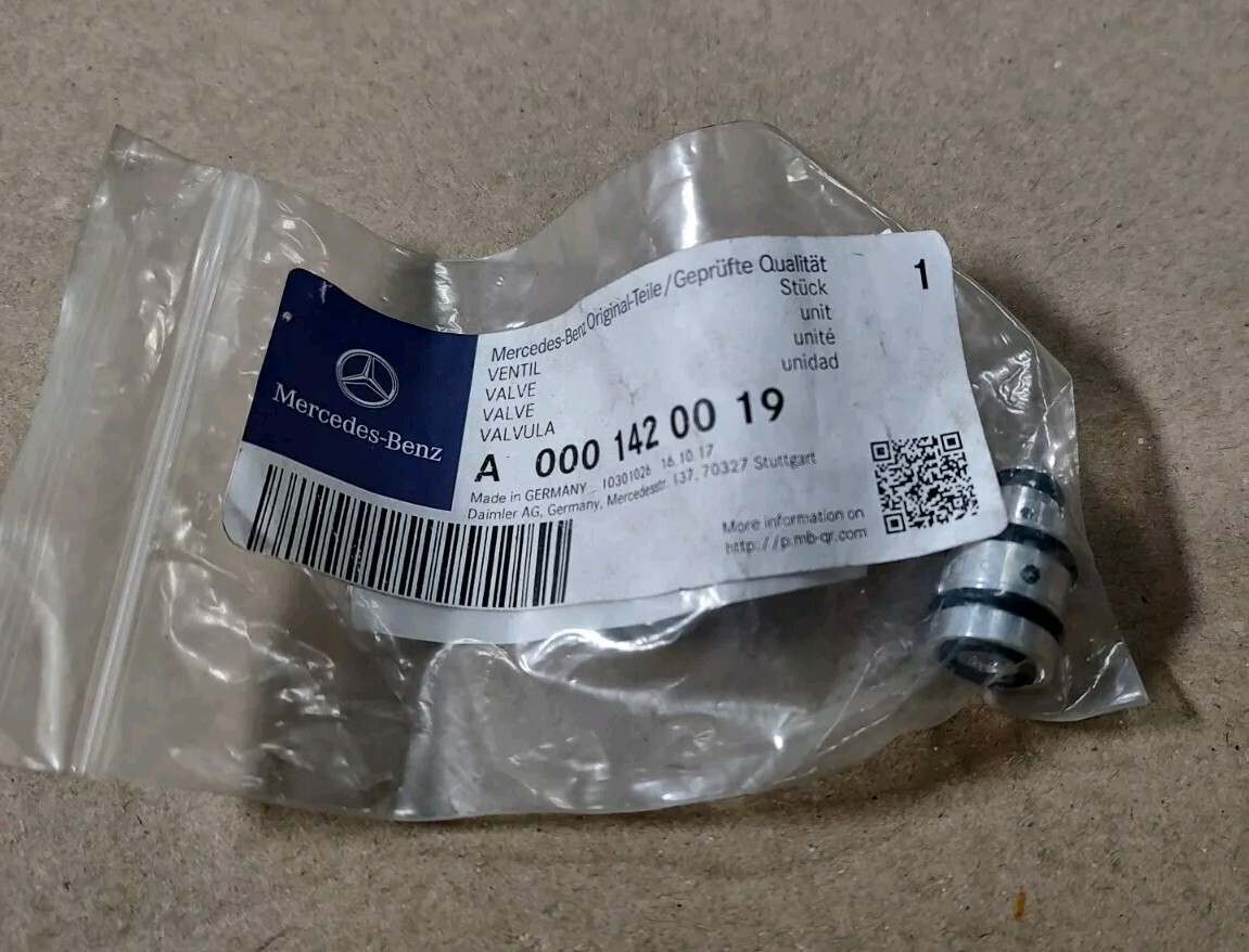 Genuine MERCEDES / DETROIT DIESEL DDE A0001420019 Pneumatic Control Switching