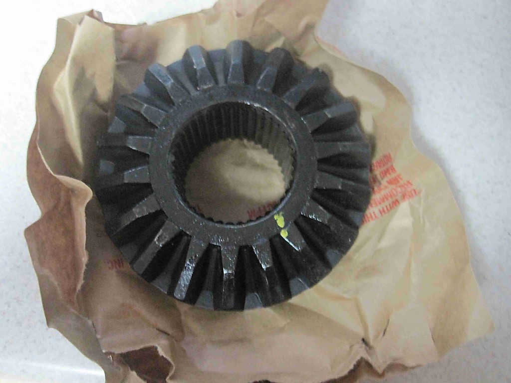 New Eaton Dana Spicer Side Gear ETN-086779