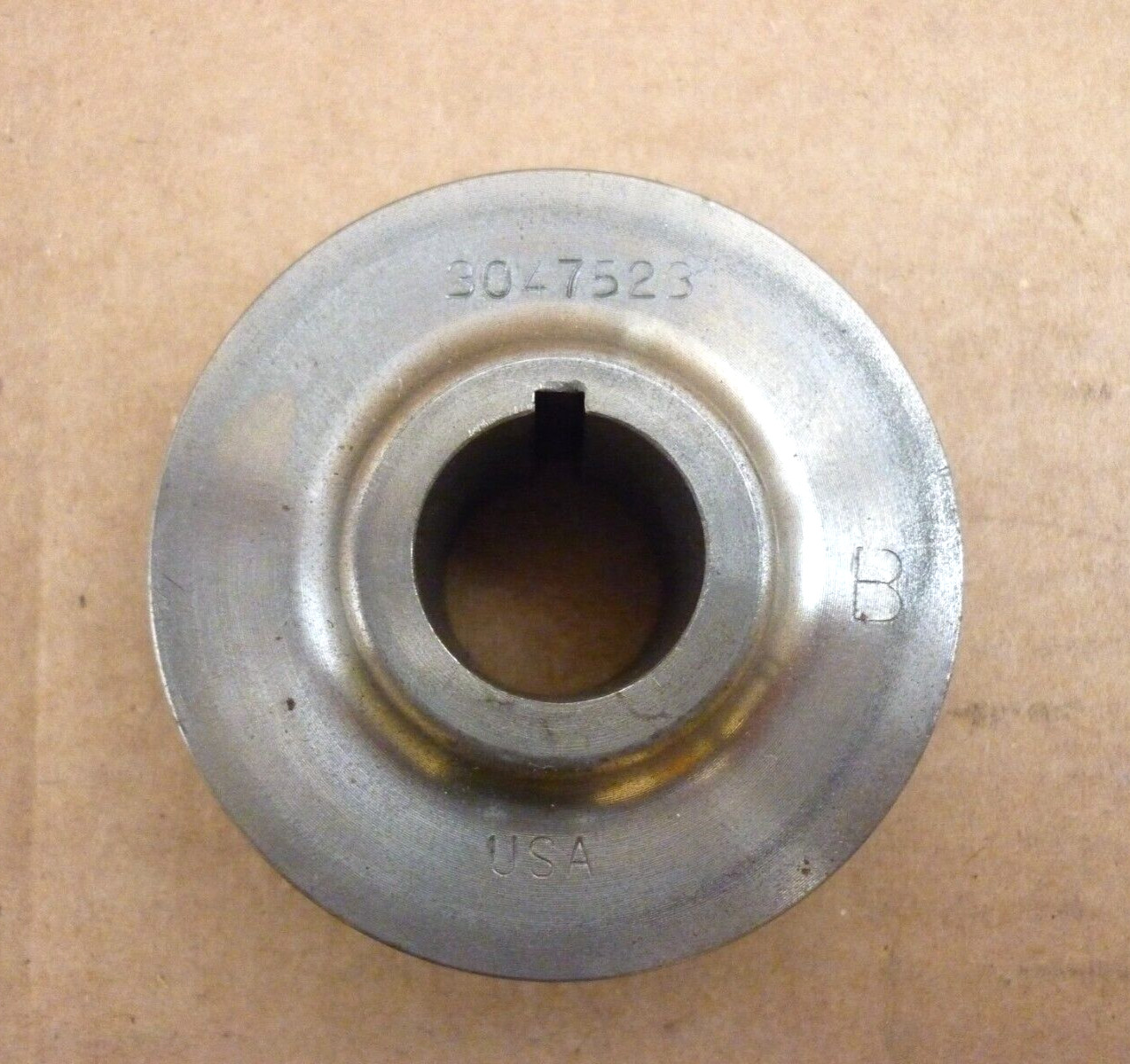 Cummins L10 M11 12V Alternator Pulley P/N 3047523