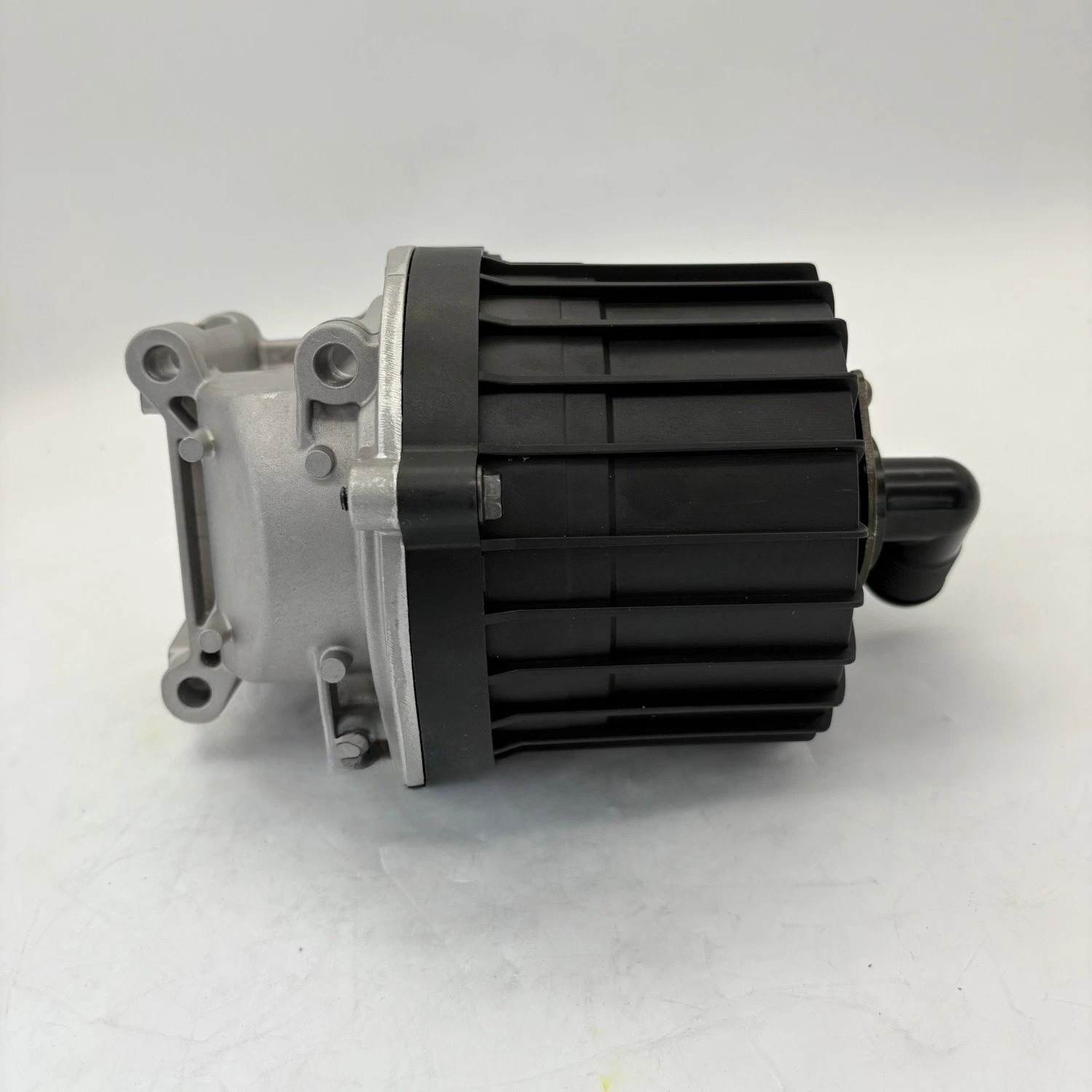 Oil Crankcase Ventilation Separator For Volvo D13 MP8 21122541 20499419 Truck