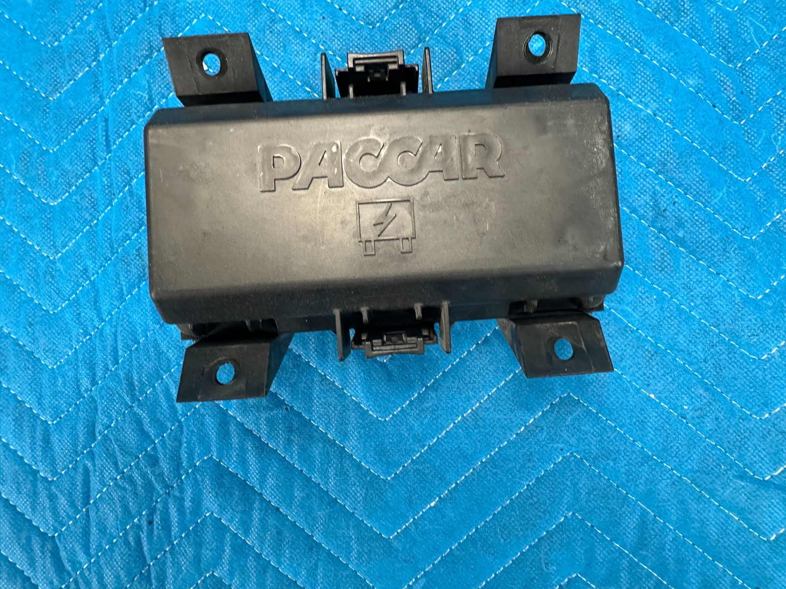 Kenworth T680 Paccar PDC Sleeper Cab Fuse Box Assembly 2023 OEM